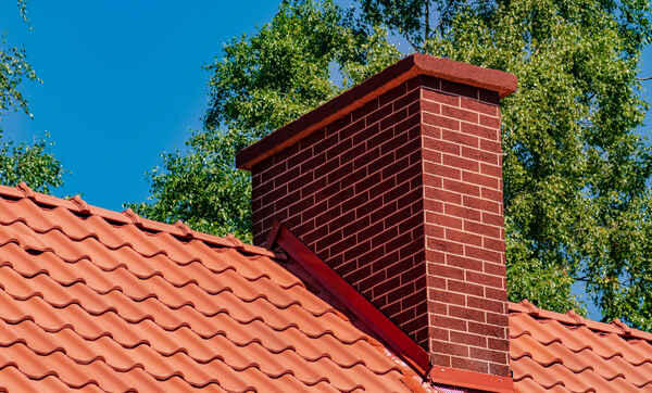Don’t Wait Until Winter: Schedule Your Chimney Inspection This Summer blog image